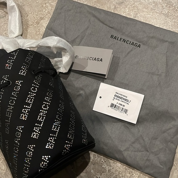 NEW Balenciaga Wheel XS Drawstring Bucket Bag, Black/Crystal $1,390 Sold Out - Picture 14 of 16
